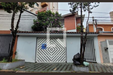 Casa à venda com 188m², 3 quartos e 3 vagas Casa à venda com 188m², 3 quartos e 3 vagasFachada