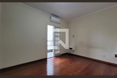 Casa à venda com 188m², 3 quartos e 3 vagas Casa à venda com 188m², 3 quartos e 3 vagasSuíte