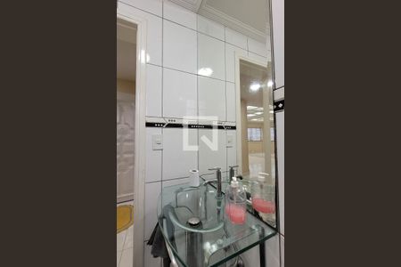 Casa à venda com 188m², 3 quartos e 3 vagas Casa à venda com 188m², 3 quartos e 3 vagasBanheiro 2