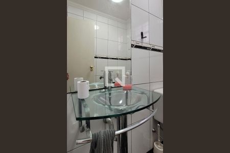 Casa à venda com 188m², 3 quartos e 3 vagas Casa à venda com 188m², 3 quartos e 3 vagasBanheiro 2