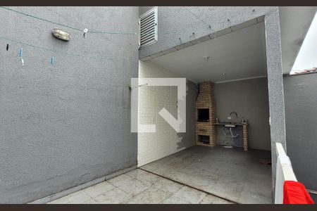 Casa à venda com 188m², 3 quartos e 3 vagas Casa à venda com 188m², 3 quartos e 3 vagasChurrasqueira