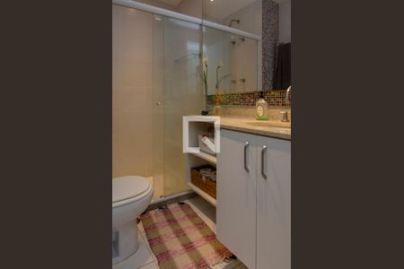 Apartamento à venda com 90m², 3 quartos e 1 vaga Apartamento à venda com 90m², 3 quartos e 1 vagaBanheiro social