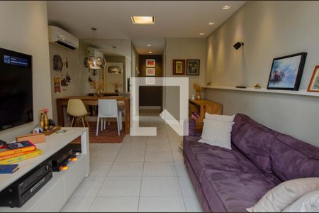 Sala de apartamento para alugar com 3 quartos, 90m² em Barra da Tijuca, Rio de Janeiro