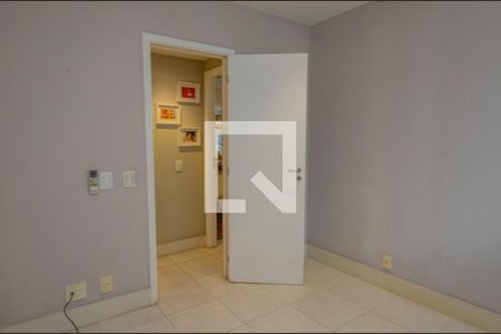 Apartamento à venda com 90m², 3 quartos e 1 vaga Apartamento à venda com 90m², 3 quartos e 1 vagaQuarto 2