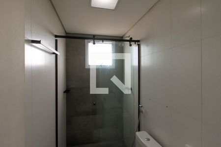 Banheiro de apartamento à venda com 2 quartos, 46m² em Vila Independencia, São Paulo