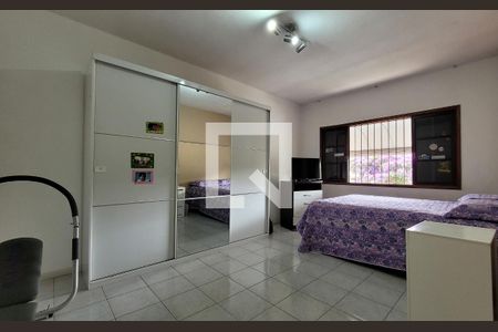 Casa à venda com 208m², 3 quartos e 3 vagasQuarto 2