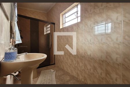 Casa à venda com 208m², 3 quartos e 3 vagasBanneiro da suíte