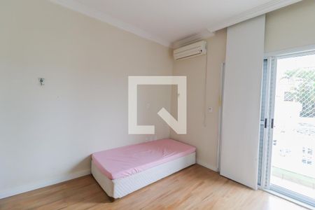 Casa à venda com 270m², 3 quartos e 4 vagas Casa à venda com 270m², 3 quartos e 4 vagasSuíte 2