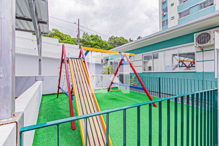 Apartamento para alugar com 54m², 2 quartos e 1 vaga Apartamento para alugar com 54m², 2 quartos e 1 vagaÁrea comum - Playground