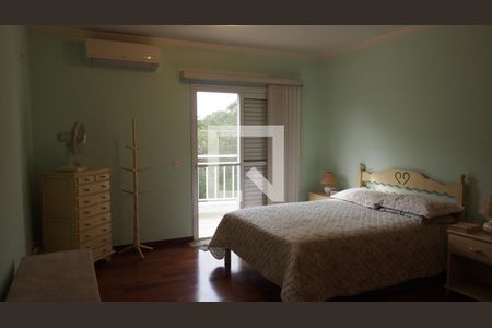 Casa à venda com 300m², 5 quartos e 4 vagasQuarto 2 - Suíte