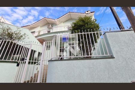 Casa à venda com 300m², 5 quartos e 4 vagasFachada