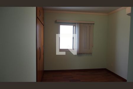 Casa à venda com 300m², 5 quartos e 4 vagasQuarto 3 - Suíte