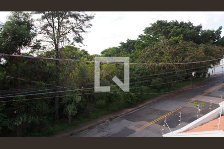 Casa à venda com 300m², 5 quartos e 4 vagasVista da Sacada