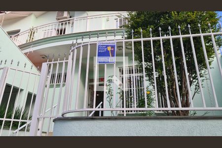 Casa à venda com 300m², 5 quartos e 4 vagasFachada