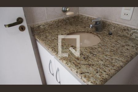 Casa à venda com 300m², 5 quartos e 4 vagasBanheiro