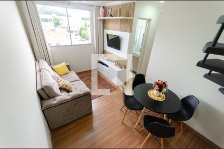 Sala de apartamento para alugar com 2 quartos, 100m² em Vila Clarice, São Paulo