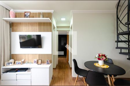 Sala de apartamento para alugar com 2 quartos, 100m² em Vila Clarice, São Paulo