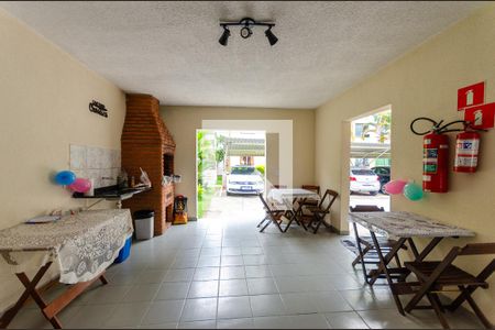 Apartamento para alugar com 100m², 2 quartos e 1 vagaÁrea comum