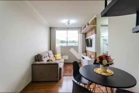 Sala de apartamento para alugar com 2 quartos, 100m² em Vila Clarice, São Paulo