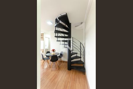 Sala de apartamento para alugar com 2 quartos, 100m² em Vila Clarice, São Paulo