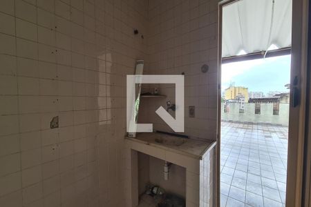 Casa de condomínio à venda com 300m², 5 quartos e 2 vagas Casa de condomínio à venda com 300m², 5 quartos e 2 vagasCozinha Terraço