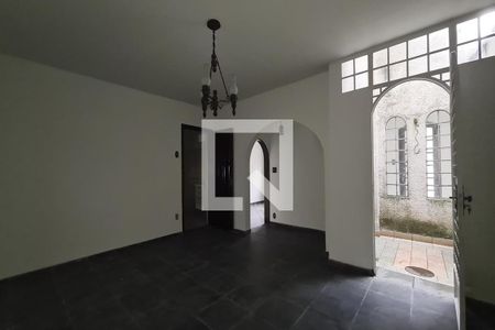 Casa de condomínio à venda com 300m², 5 quartos e 2 vagas Casa de condomínio à venda com 300m², 5 quartos e 2 vagasCopa