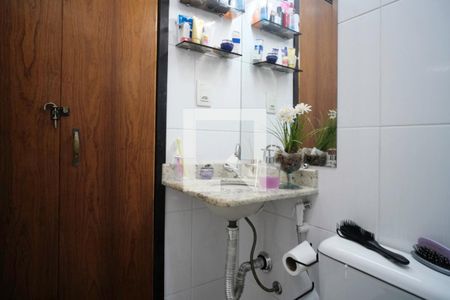 Casa para alugar com 107m², 3 quartos e 3 vagasBanheiro da Suíte 1