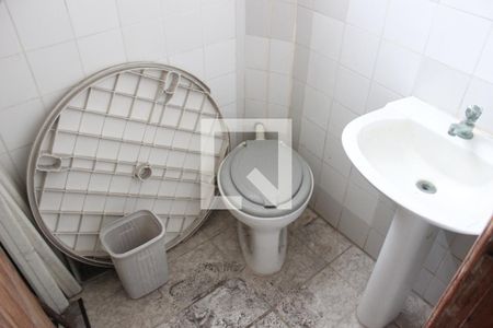 Apartamento para alugar com 90m², 2 quartos e sem vagaBanheiro de serviço