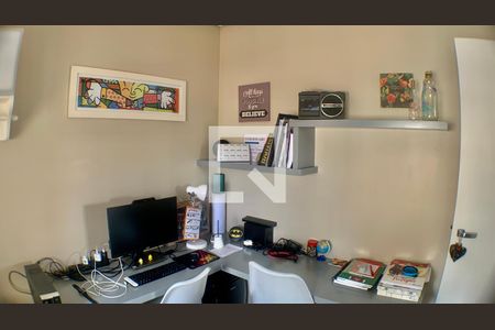 Apartamento à venda com 127m², 4 quartos e 2 vagasQuarto 4