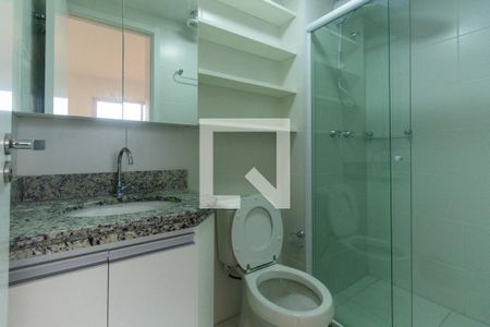 Banheiro de kitnet/studio para alugar com 1 quarto, 36m² em Liberdade, São Paulo