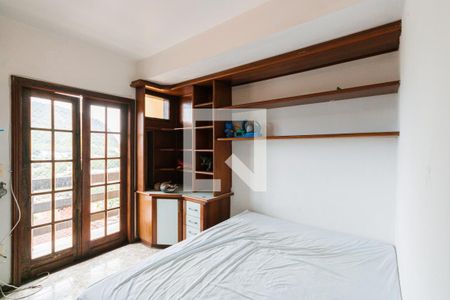 Casa de condomínio à venda com 400m², 3 quartos e 1 vagaQuarto 1