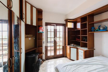 Casa de condomínio à venda com 400m², 3 quartos e 1 vagaQuarto 1