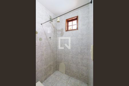 Casa de condomínio à venda com 400m², 3 quartos e 1 vagaBanheiro de serviço 