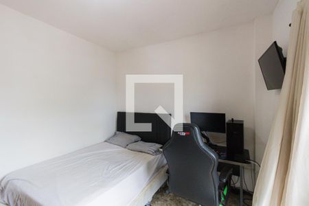 Casa de condomínio à venda com 400m², 3 quartos e 1 vagaQuarto 2