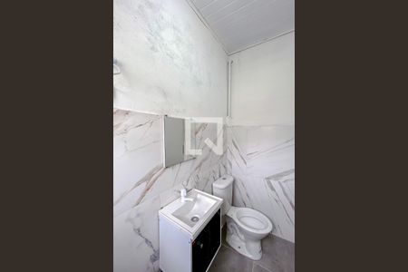 Banheiro de kitnet/studio para alugar com 2 quartos, 34m² em Mooca, São Paulo