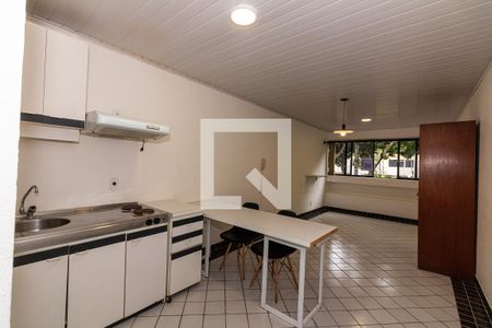 Cozinha/sala  de apartamento para alugar com 1 quarto, 140m² em Asa Norte, Brasília