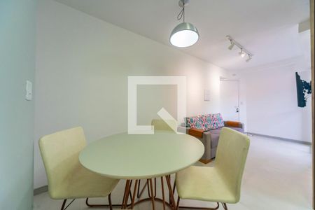 Sala de apartamento para alugar com 1 quarto, 41m² em Vila Valparaíso, Santo André