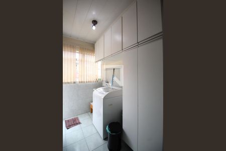 Casa à venda com 140m², 2 quartos e 1 vagaÁrea de Serviço 2