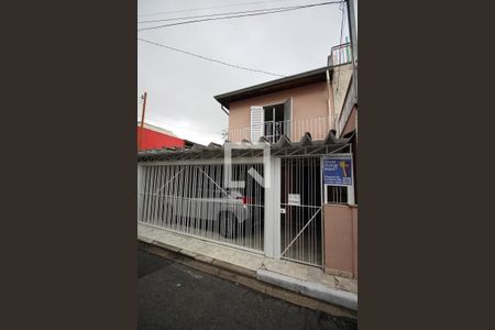 Casa à venda com 140m², 2 quartos e 1 vagaFachada