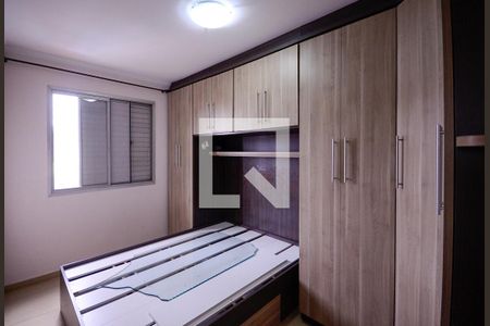 Quarto 1  de apartamento para alugar com 2 quartos, 52m² em Vila Heliópolis, São Paulo