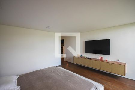 Casa à venda com 625m², 4 quartos e 6 vagas Casa à venda com 625m², 4 quartos e 6 vagasSuíte 4