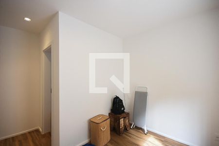 Casa à venda com 625m², 4 quartos e 6 vagas Casa à venda com 625m², 4 quartos e 6 vagasQuarto de Serviço