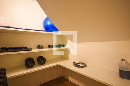 Casa à venda com 625m², 4 quartos e 6 vagas Casa à venda com 625m², 4 quartos e 6 vagasDepósito