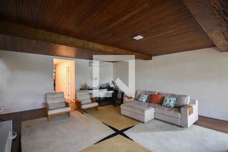 Casa à venda com 625m², 4 quartos e 6 vagas Casa à venda com 625m², 4 quartos e 6 vagasSala 2