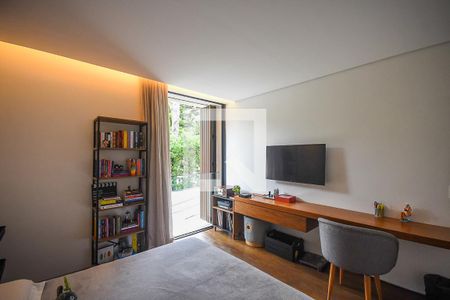 Casa à venda com 625m², 4 quartos e 6 vagas Casa à venda com 625m², 4 quartos e 6 vagasSuíte 2