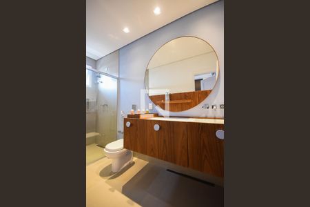 Casa à venda com 625m², 4 quartos e 6 vagas Casa à venda com 625m², 4 quartos e 6 vagasBanheiro Suíte 3