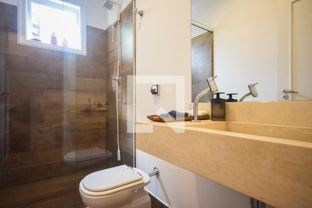 Casa à venda com 625m², 4 quartos e 6 vagas Casa à venda com 625m², 4 quartos e 6 vagasLavabo 2