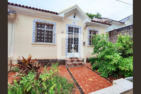 Casa para alugar com 100m², 2 quartos e sem vaga Casa para alugar com 100m², 2 quartos e sem vagaÁrea externa