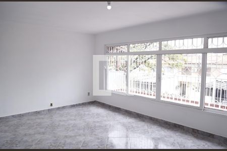Sala de TV de casa para alugar com 4 quartos, 214m² em Vila Cruz das Almas, São Paulo