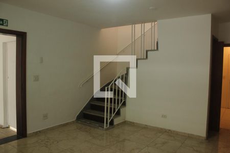 Sala de casa para alugar com 2 quartos, 120m² em Jardim Juá, São Paulo